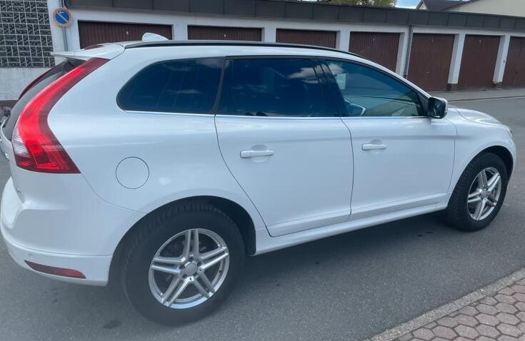 Volvo Xc60 Diesel 2.0 2016 Automata m-3 auto-dan.ro
