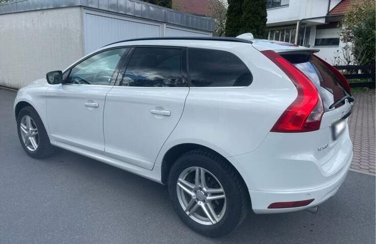 Volvo Xc60 Diesel 2.0 2016 Automata m-6 auto-dan.ro