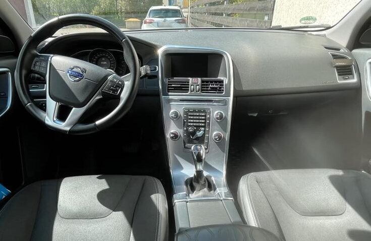 Volvo Xc60 Diesel 2.0 2016 Automata m-11 auto-dan.ro