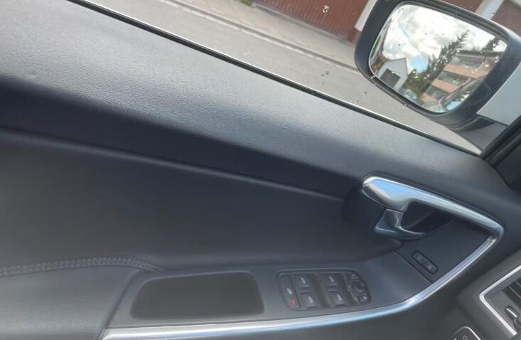 Volvo Xc60 Diesel 2.0 2016 Automata m-12 auto-dan.ro