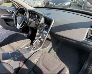 Volvo Xc60 Diesel 2.0 2015 Automata 9 auto-dan.ro