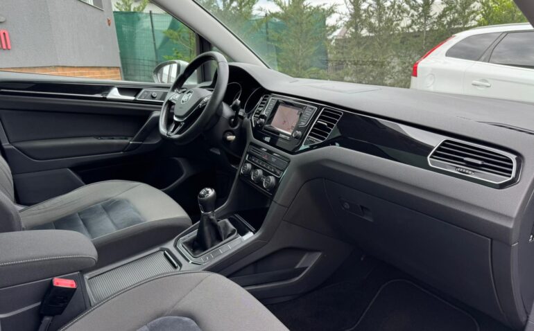 Volkswagen Golf Diesel 2.0 2014 Manuala m-12 auto-dan.ro