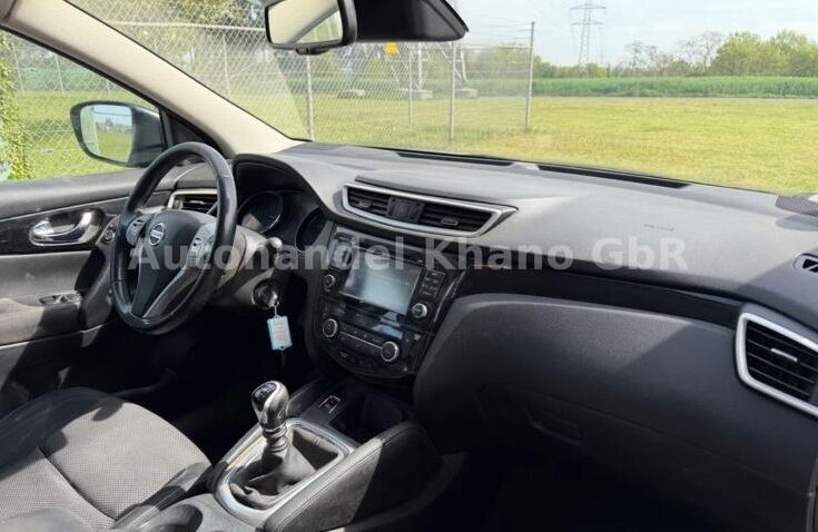 Nissan Qashqai Diesel 1.6 2014 Manuala m-9 auto-dan.ro