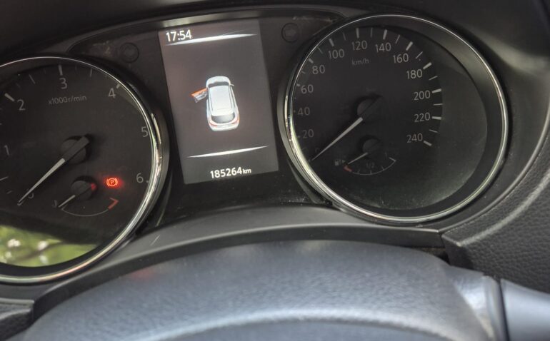 Nissan Qashqai Diesel 1.6 2014 Manuala m-7 auto-dan.ro
