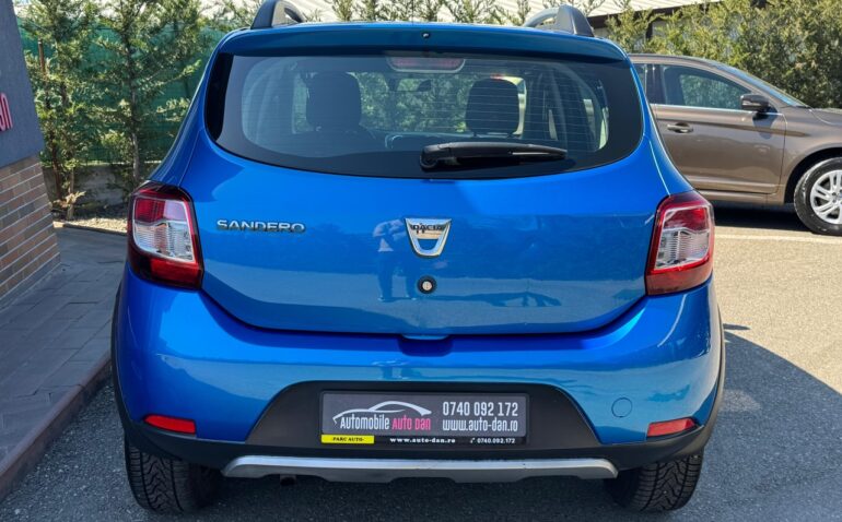 Dacia Sandero Stepway Benzina 0..09 2014 Manuala m-8 auto-dan.ro