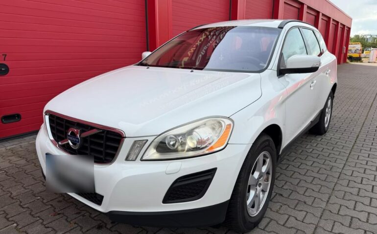 Volvo Xc60 Diesel 2.0 2011 Manuala m-2 auto-dan.ro
