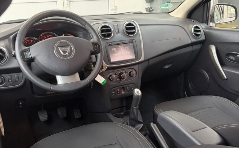 Dacia Logan Benzina 0..009 2014 Manuala m-8 auto-dan.ro
