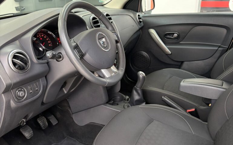 Dacia Logan Benzina 0..009 2014 Manuala m-11 auto-dan.ro