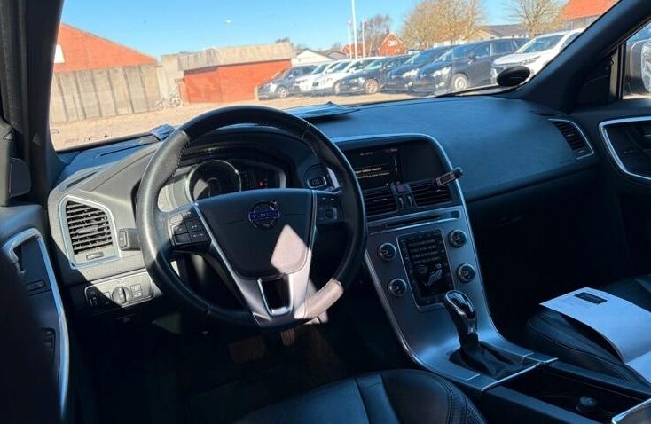 Volvo Xc60 Diesel 2.0 2017 Automata m-8 auto-dan.ro