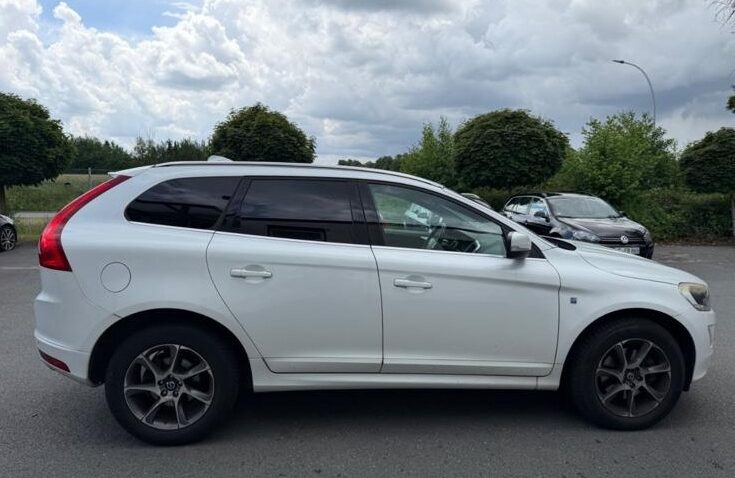 Volvo Xc60 Diesel 2.0 2014 Automata m-5 auto-dan.ro